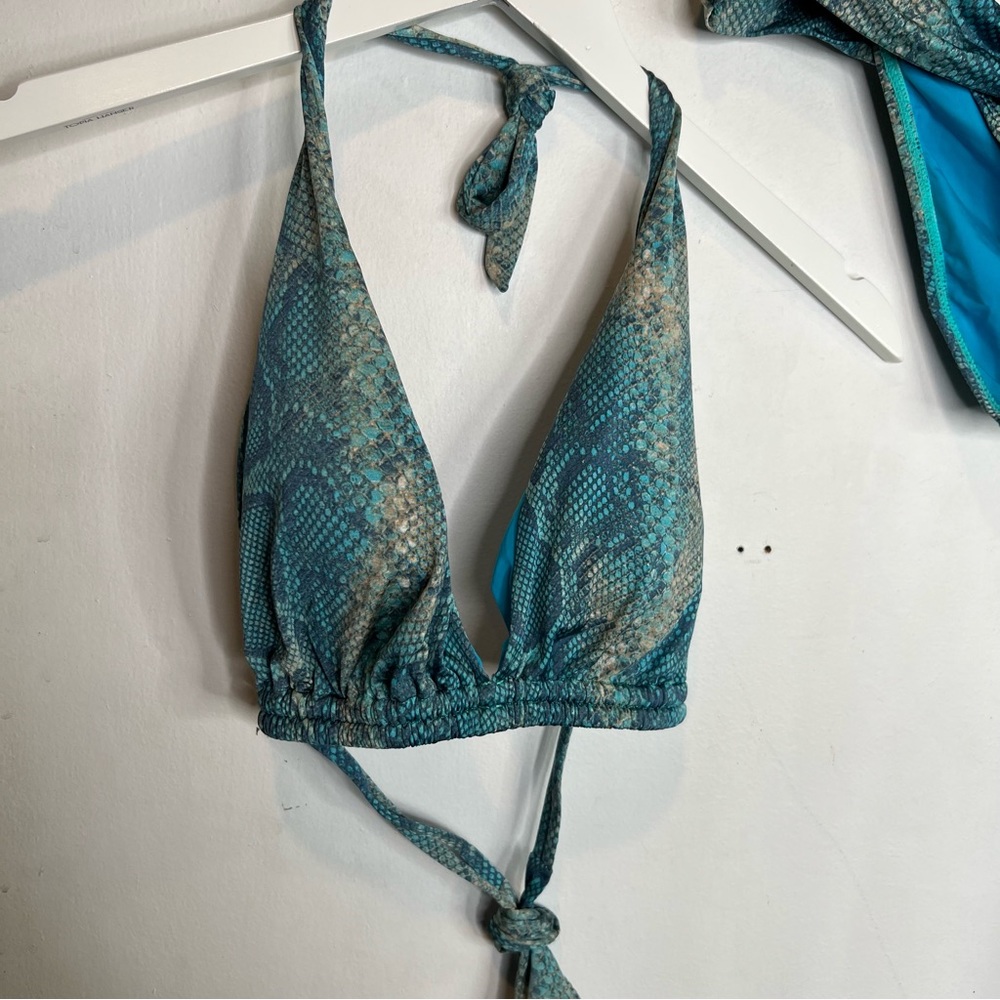 VIX snake print two piece bathing suit top is a D cup bottom is large